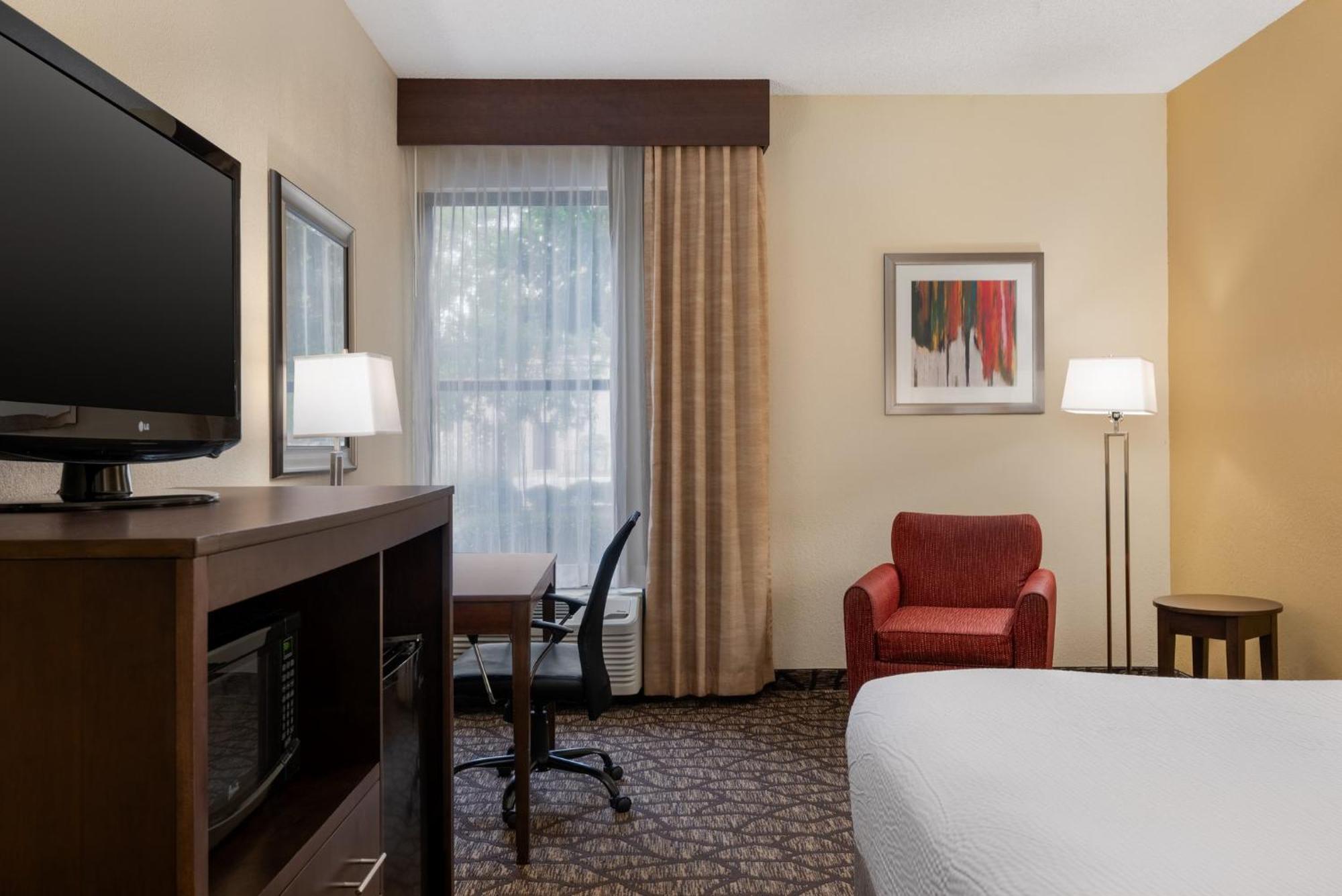 Holiday Inn Express Tallahassee By Ihg Exterior photo
