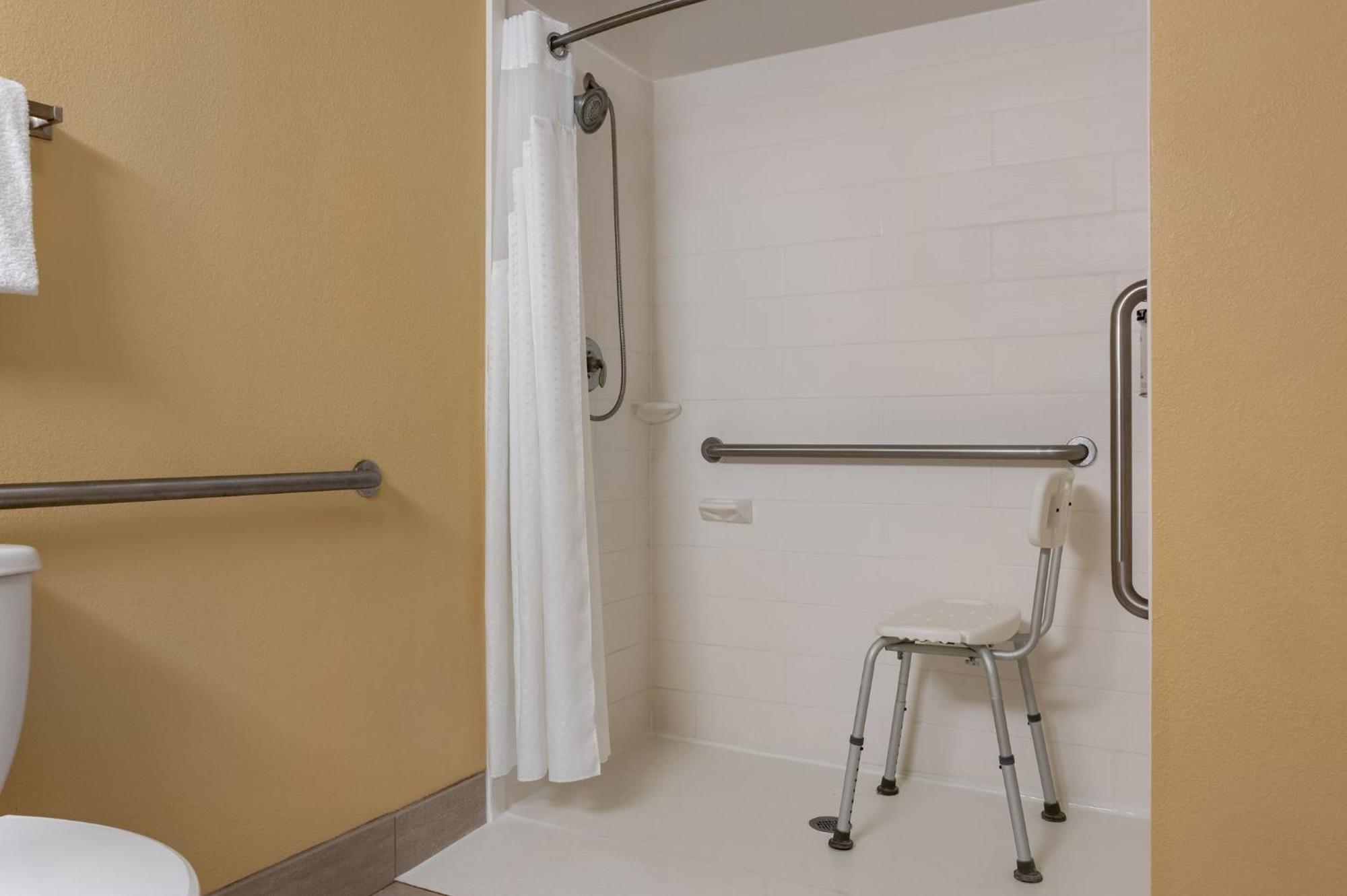 Holiday Inn Express Tallahassee By Ihg Exterior photo