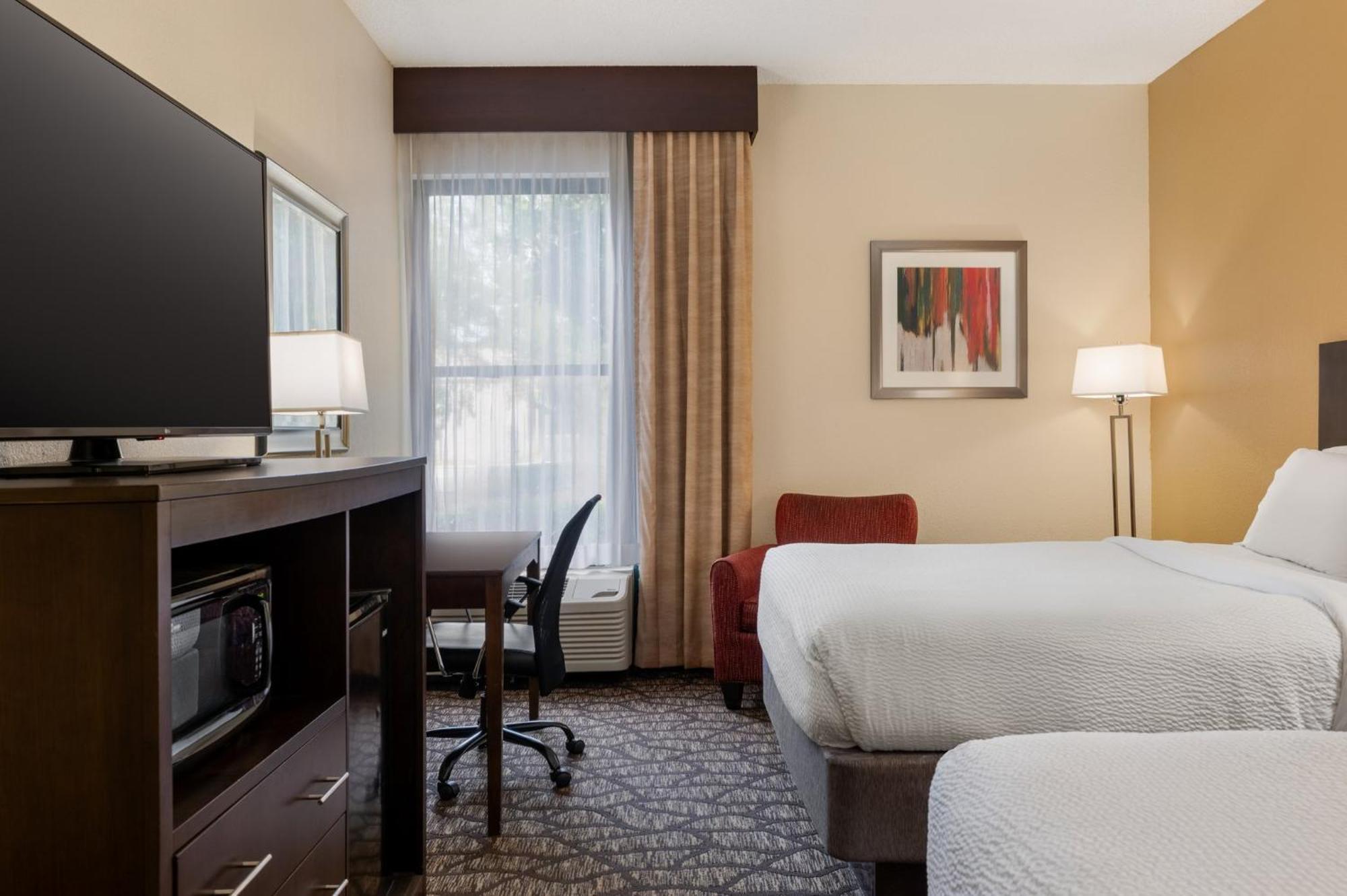Holiday Inn Express Tallahassee By Ihg Exterior photo