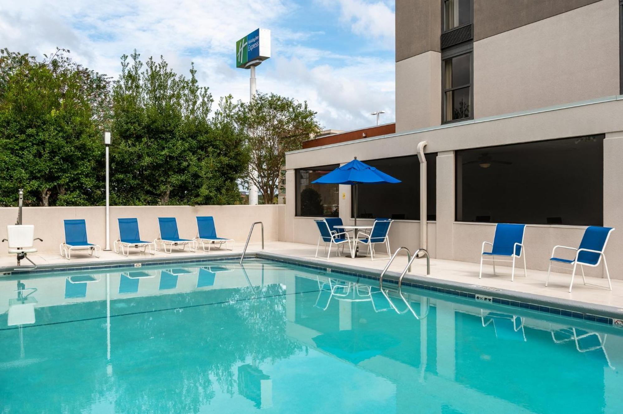 Holiday Inn Express Tallahassee By Ihg Exterior photo