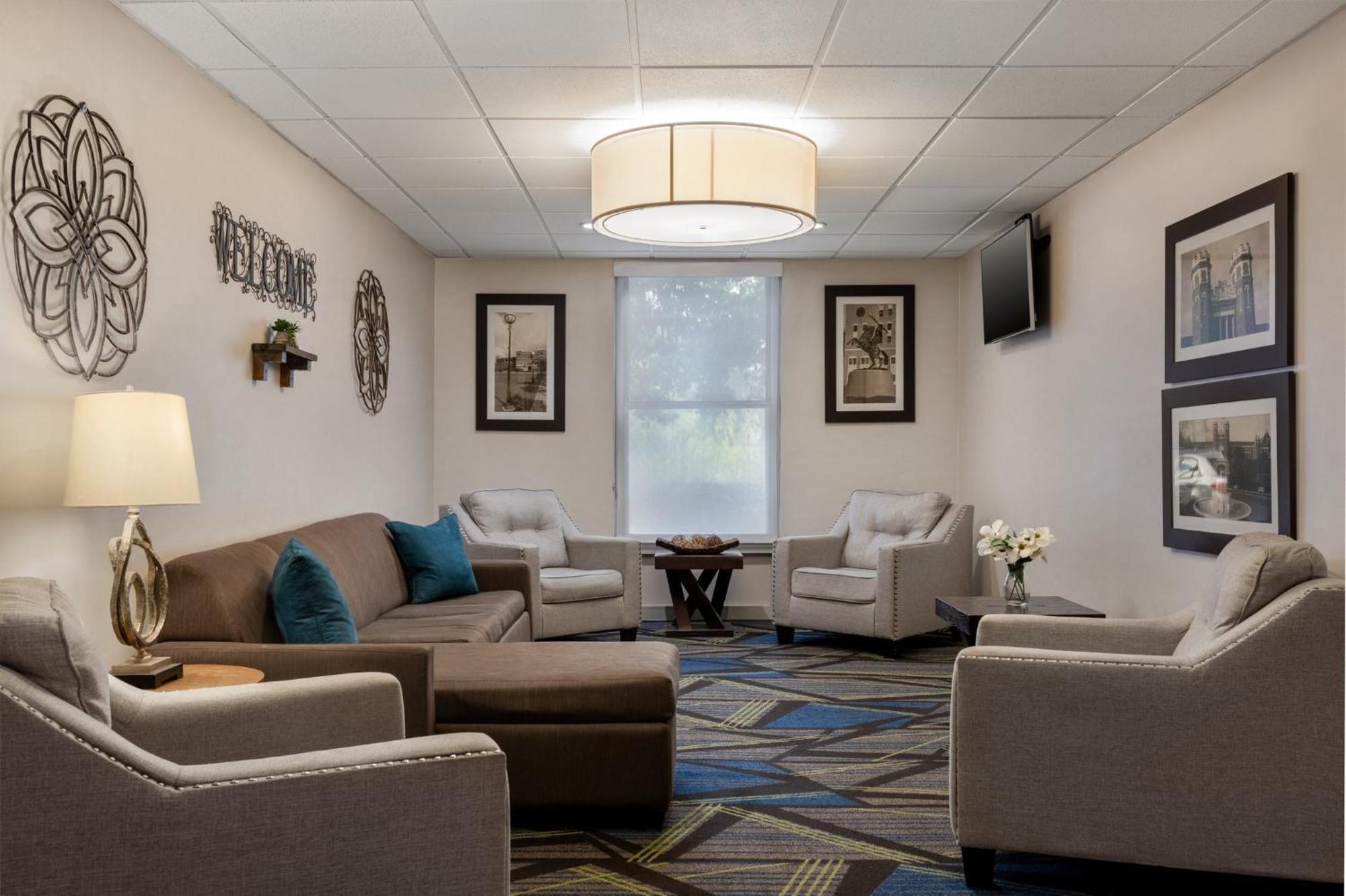 Holiday Inn Express Tallahassee By Ihg Exterior photo