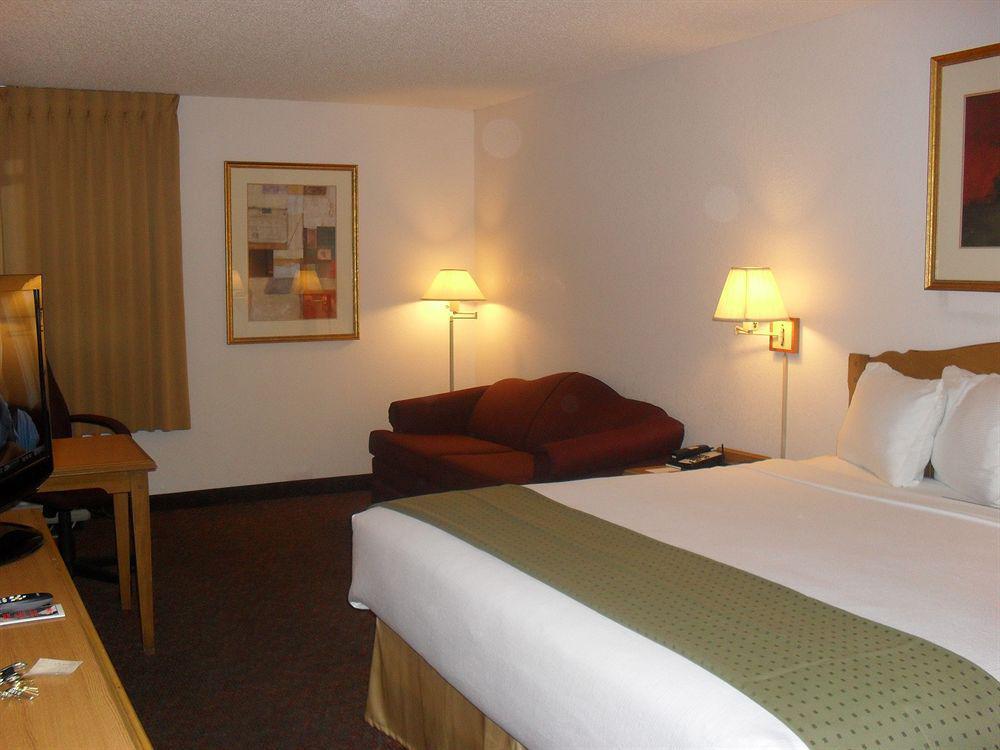 Holiday Inn Express Tallahassee By Ihg Exterior photo